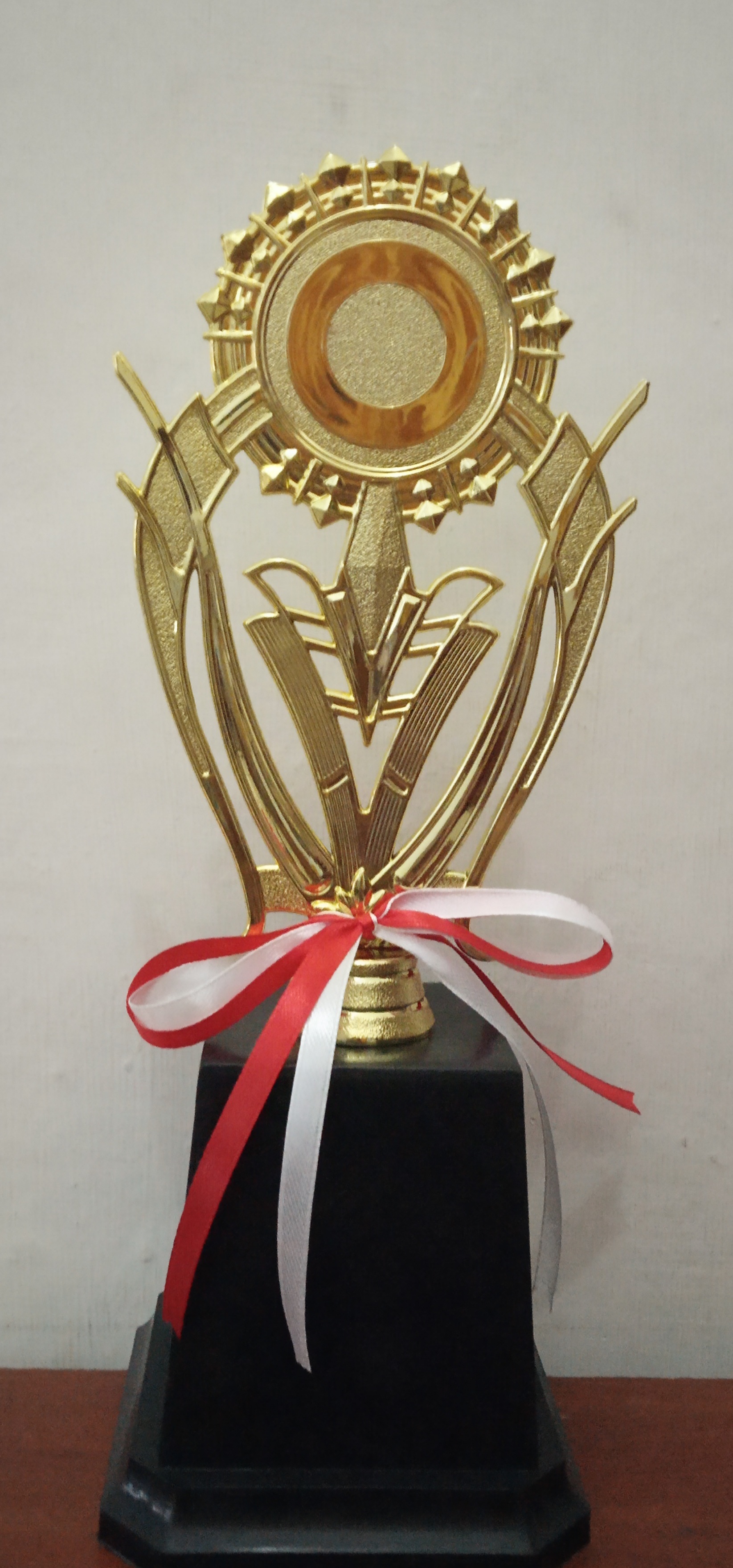 Piala Figur Wing